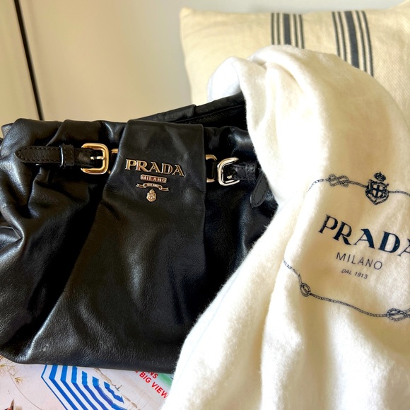 Authentic Prada shoulder handbag. Soft leather with silver hardware. - Picture 11 of 14